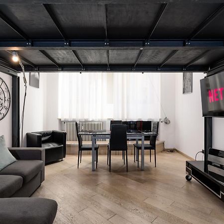 Moderno Loft A 150Mt Dalla Metro "Bernini" Турин Екстер'єр фото